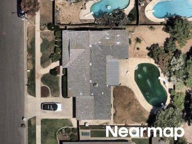 N Whitney Ave