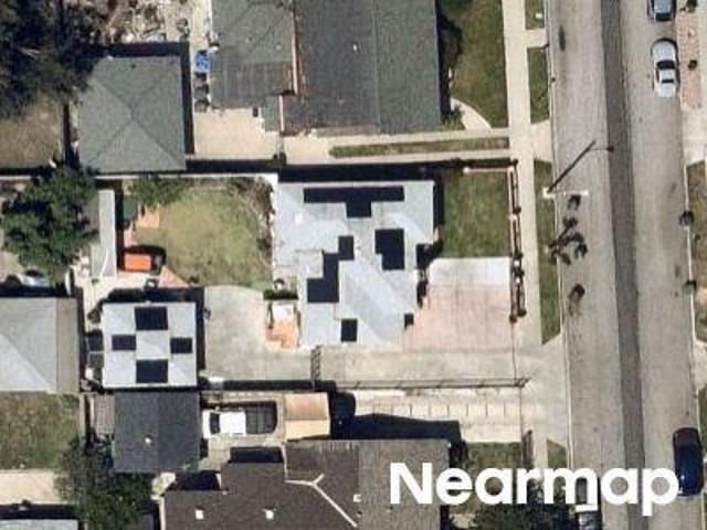 N Willow Ave