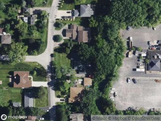 N Woodland Dr