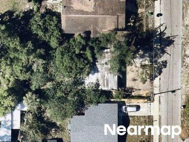 N 14th St