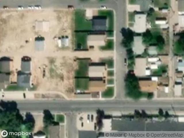 N 14th St E