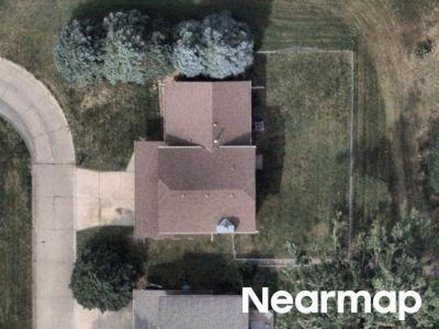N 151st Plz