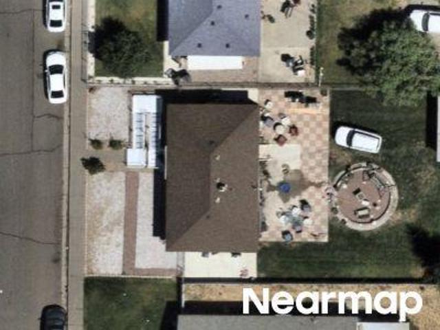 N 15th Ave