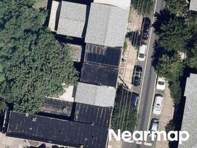 N 15th St