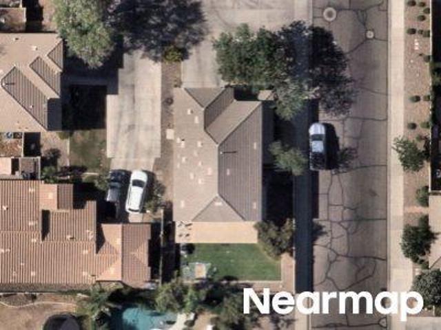 N 171st Dr