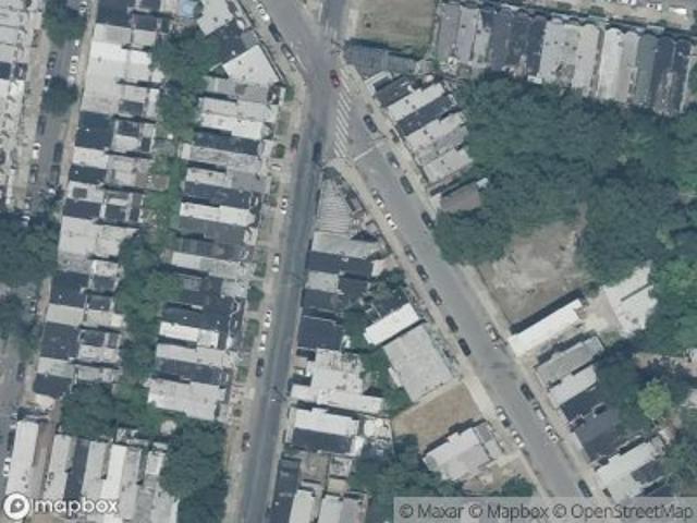 N 17th St