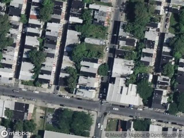 N 17th St