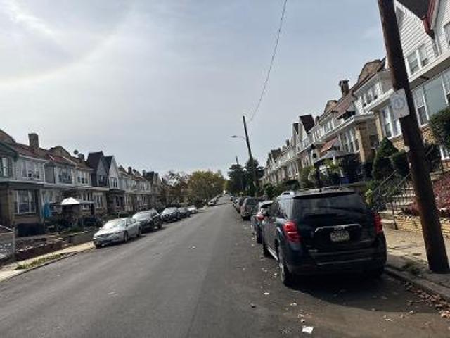 N 17th St