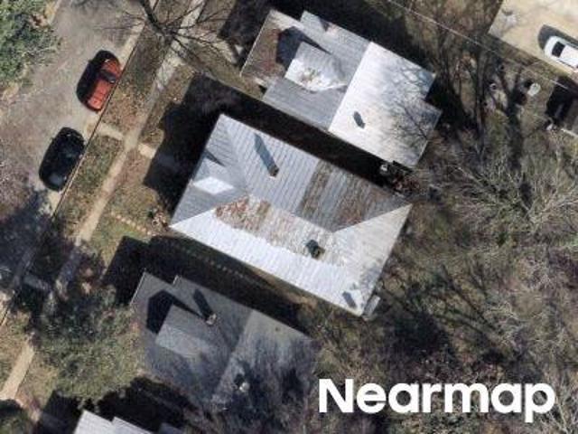 N 19th St