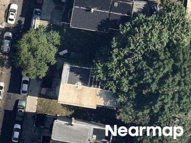 N 19th St