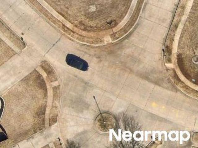 N 100th Ave E