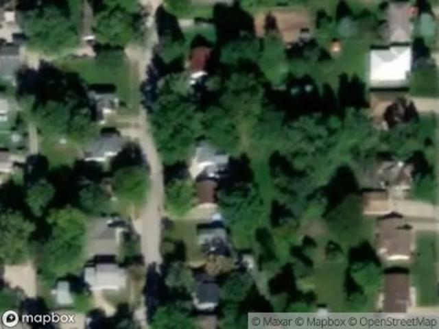N 10th St