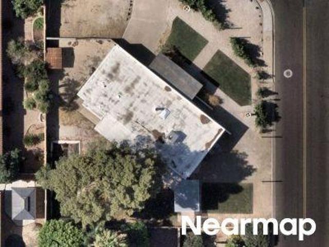 N 11th Ave