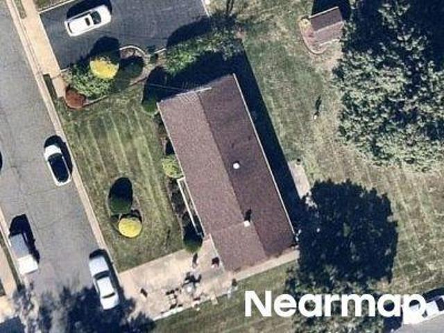 N 11th Ave