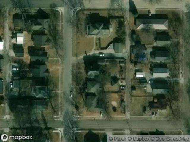 N 11th St