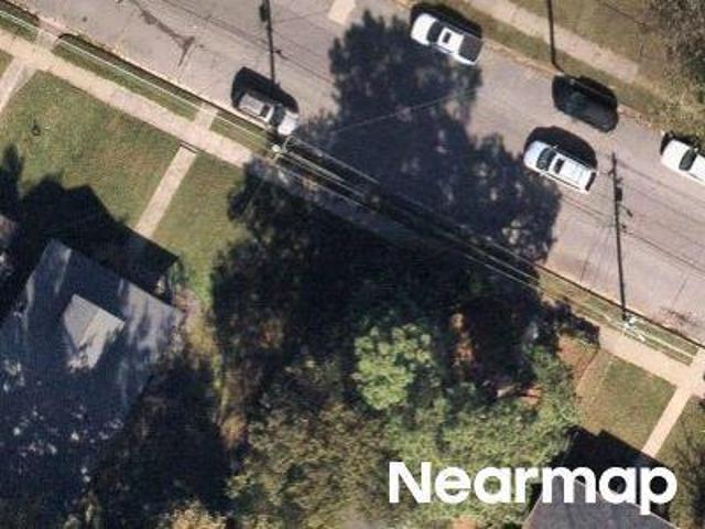 N 12th St