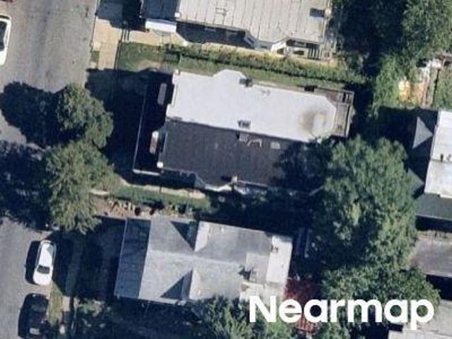 N 12th St