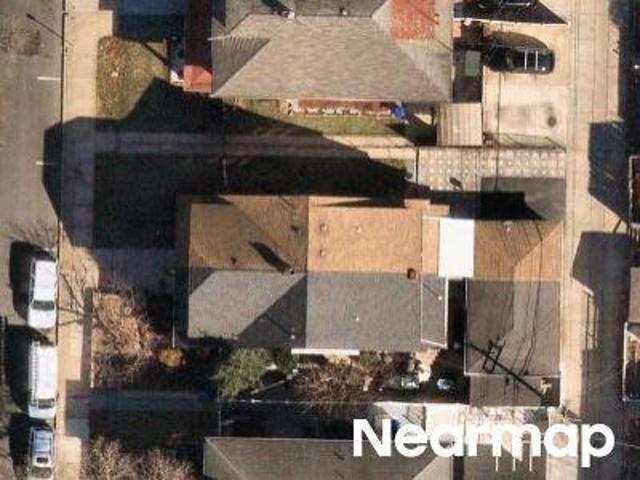 N 12th St