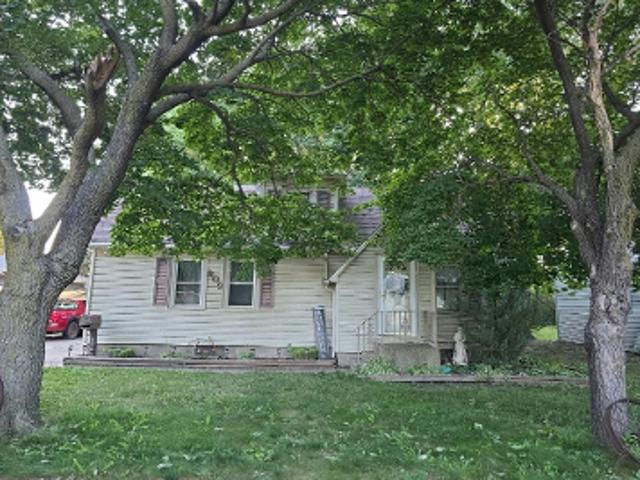 N 13th St