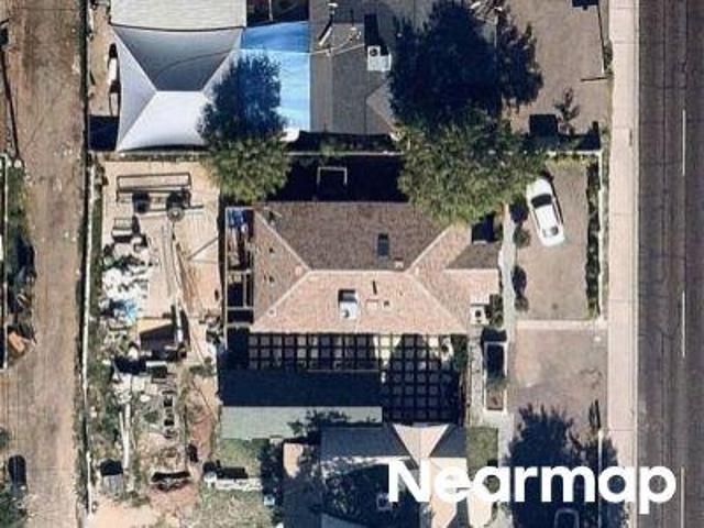 N 24th St