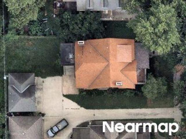 N 25th St