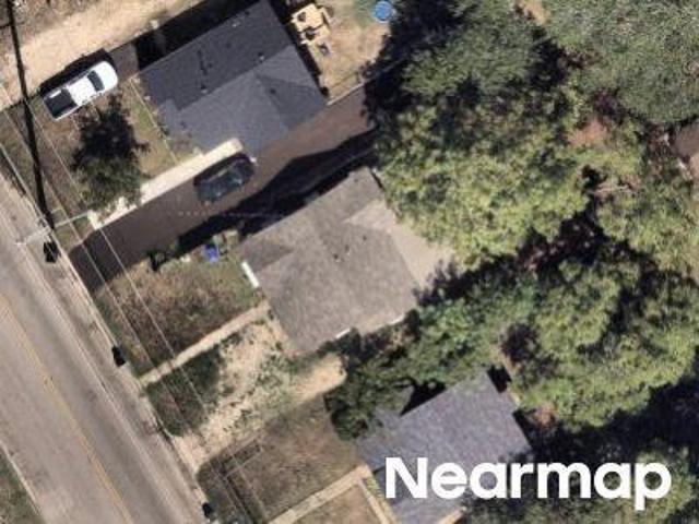N 25th St