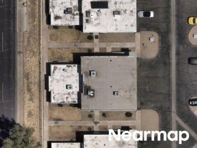 N 27th Ave