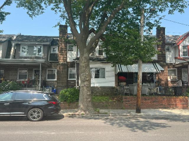 N 20th St