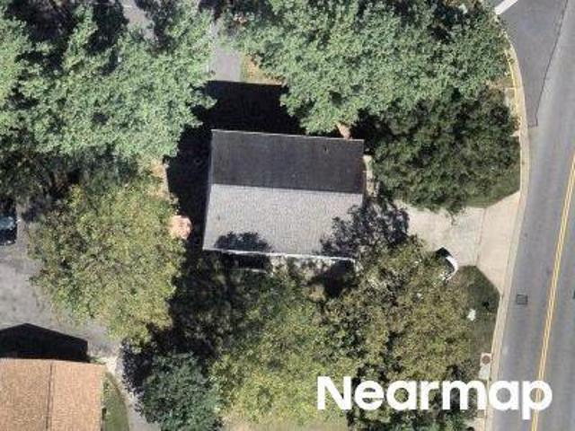 N 23rd St