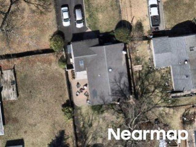 N 2nd St