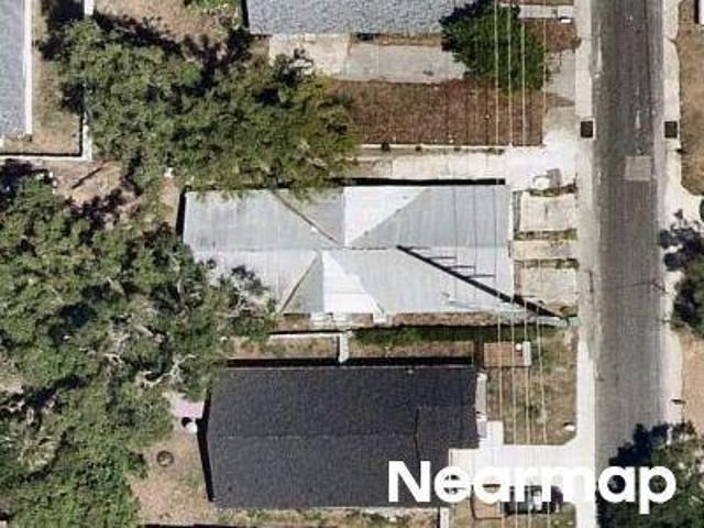N 35th St