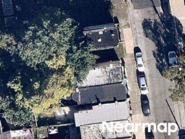 N 37th St