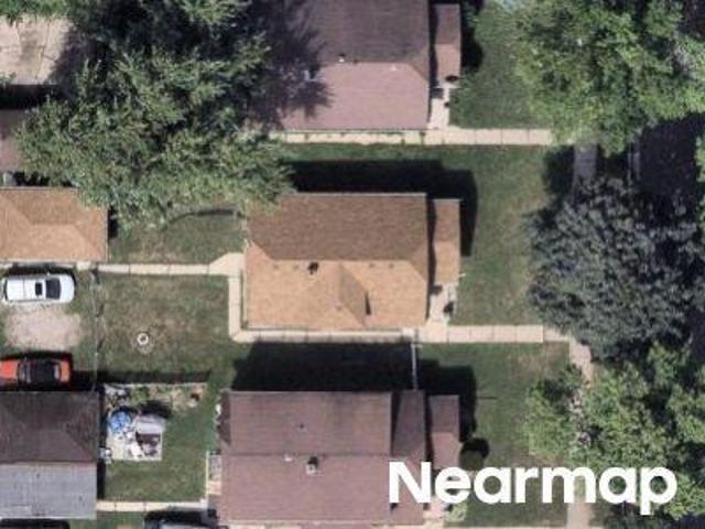 N 37th St