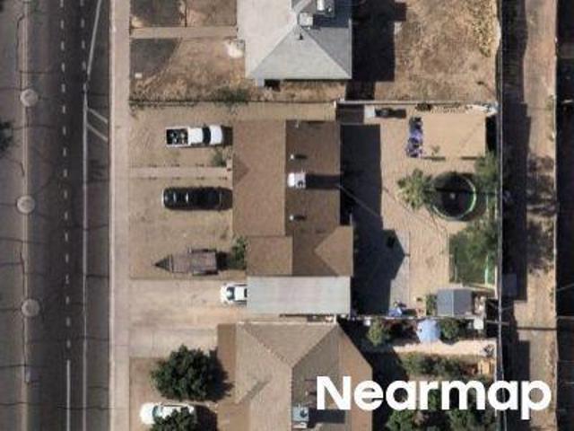 N 31st Ave