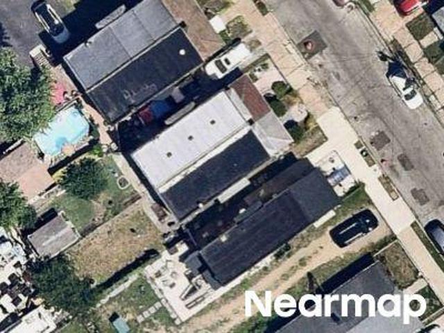 N 31st St