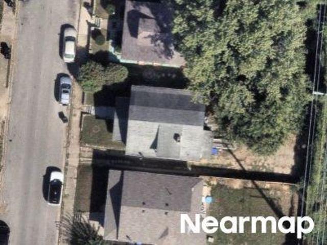 N 32nd St