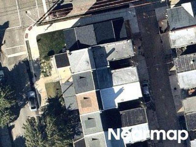 N 46th St