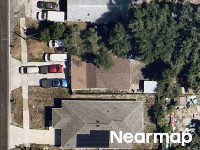 N 46th St