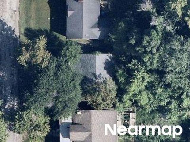 N 46th St