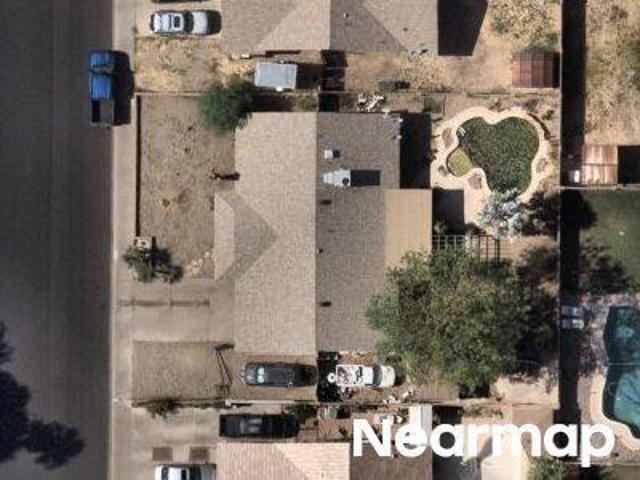 N 49th Ave