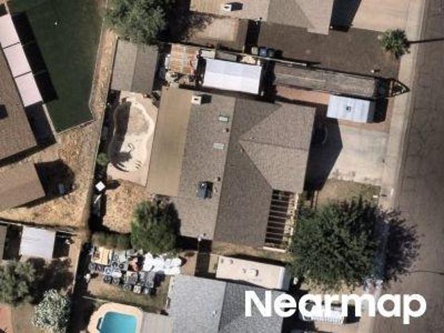N 40th Dr