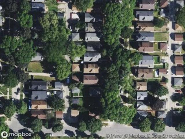 N 40th St