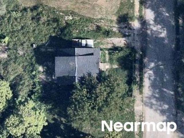 N 41st St