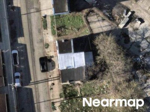 N 41st St