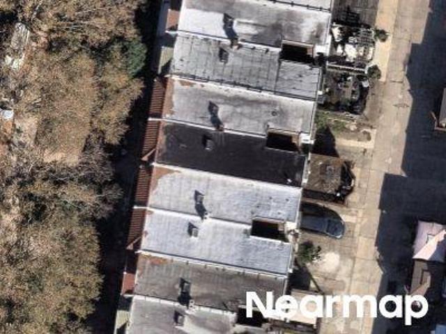 N 4th St