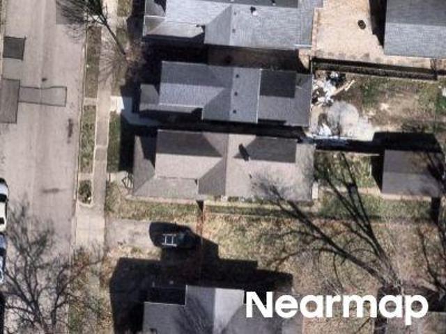 N 4th St