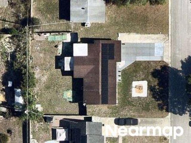 N 54th St