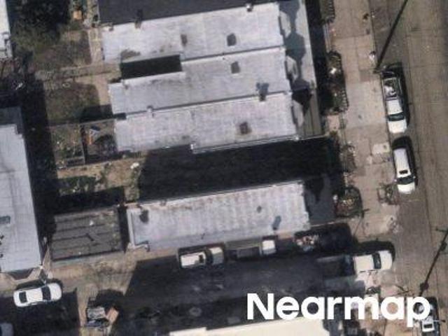 N 57th St
