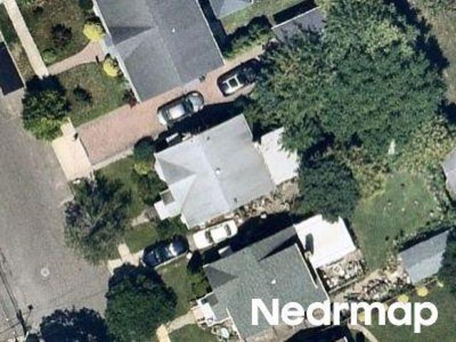 N 5th St