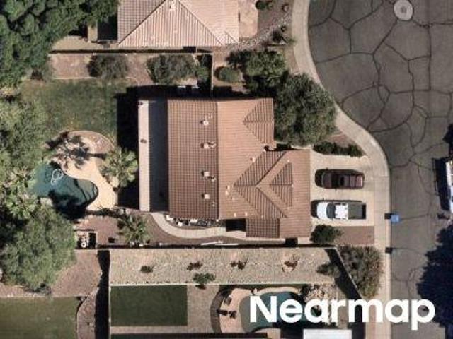 N 63rd Ln